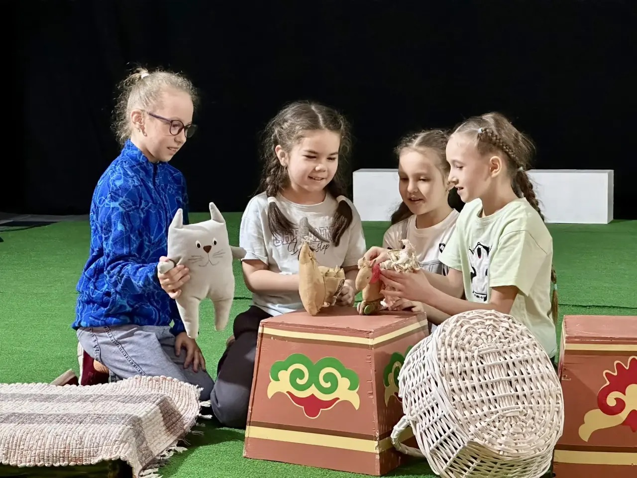 Творческая театральная неделя «Сәхнәдә» («На подмостках»).